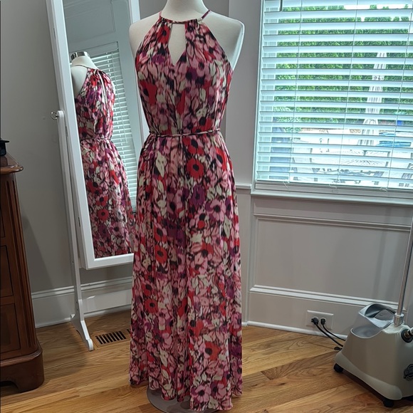 Maggy London Dresses & Skirts - NWOT Maggy London Pink and Red Halter Maxi Dress